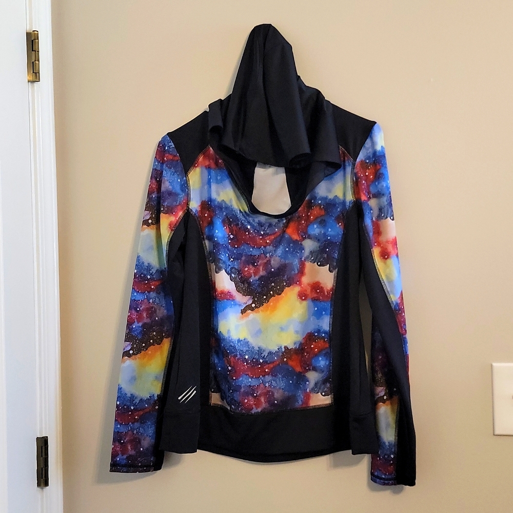 2pc workout set, active wear,  Capri pants long sleeve top with hood